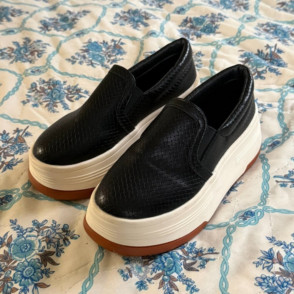Black Platform Sneaker Slip-on - Picture 2 of 5